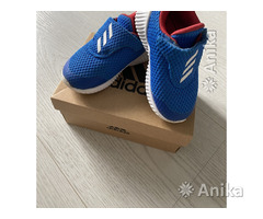 Кроссовки Adidas - Image 2