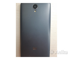 Срочно продам телефон Xiaomi Mi Redmi 8
