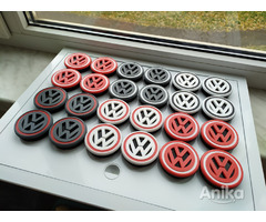 Комплект центральных крышек колеса VW