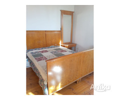 Кровать из массива, старинная, бу, добротная - Image 1