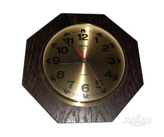 Часы настенные кварцевые METRON-002 ZN-83 Fabryka Wodomierzy i Zegarow - Image 2